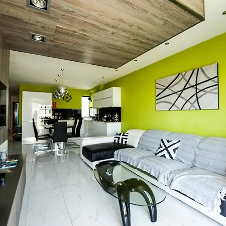 St Julians Flat With Jacuzzi