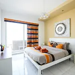 With Private Jacuzzi And Terrace In St Julians 3 Bedrooms *