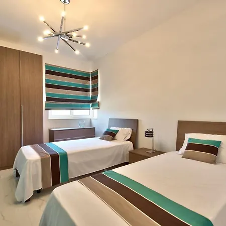 Апартаменты With Private Jacuzzi And Terrace In St Julians 3 Bedrooms