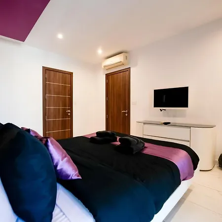 St Julians Flat With Jacuzzi Апартаменты