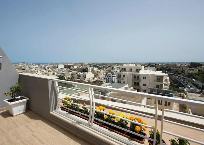 With Private Jacuzzi And Terrace In St Julians 3 Bedrooms St. Julian's