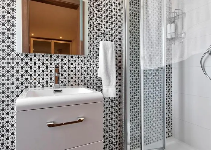 Apartamento With Private Jacuzzi And Terrace In St Julians 3 Bedrooms St. Julian's