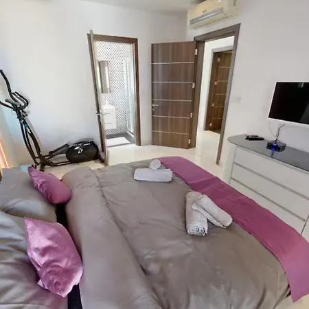 St Julians Flat With Jacuzzi Apartment Saint Julian's